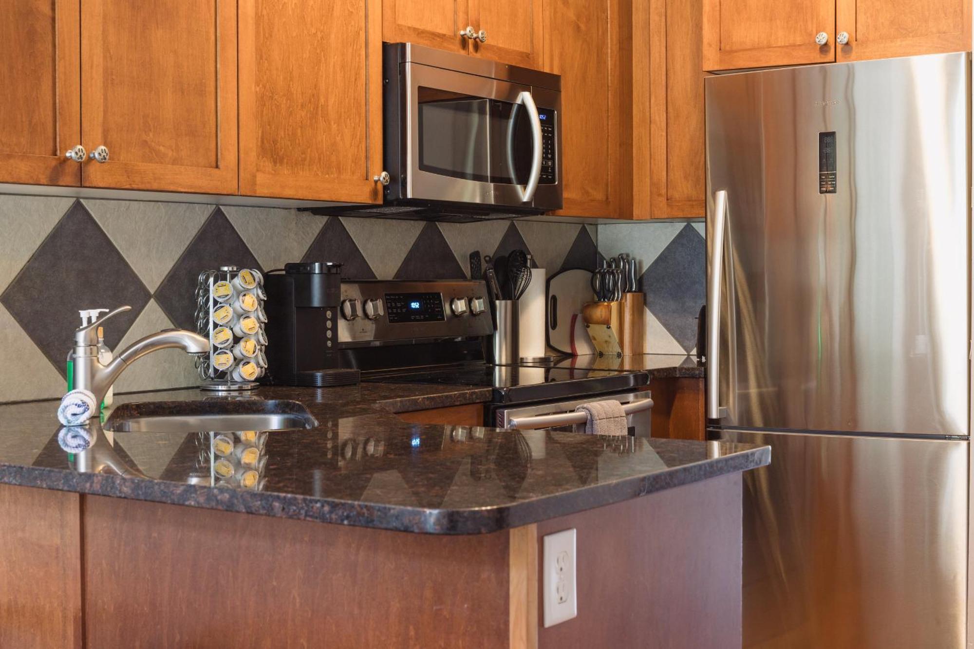 Ferienwohnung GrassiHaus Mountain Getaway Canmore Exterior foto